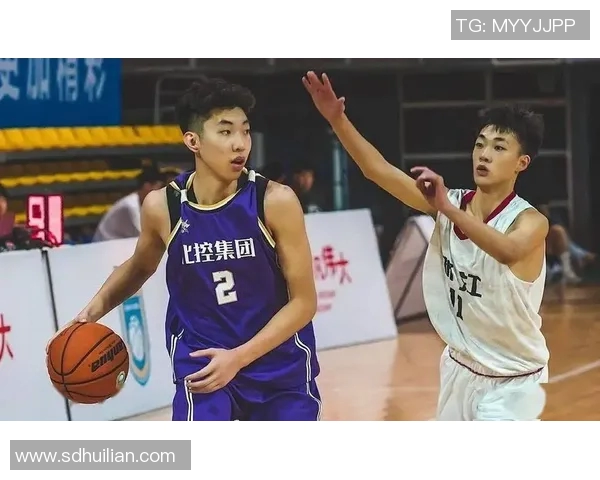 任骏飞的篮球之路：从青涩新秀到CBA明星球员的成长历程与奋斗故事